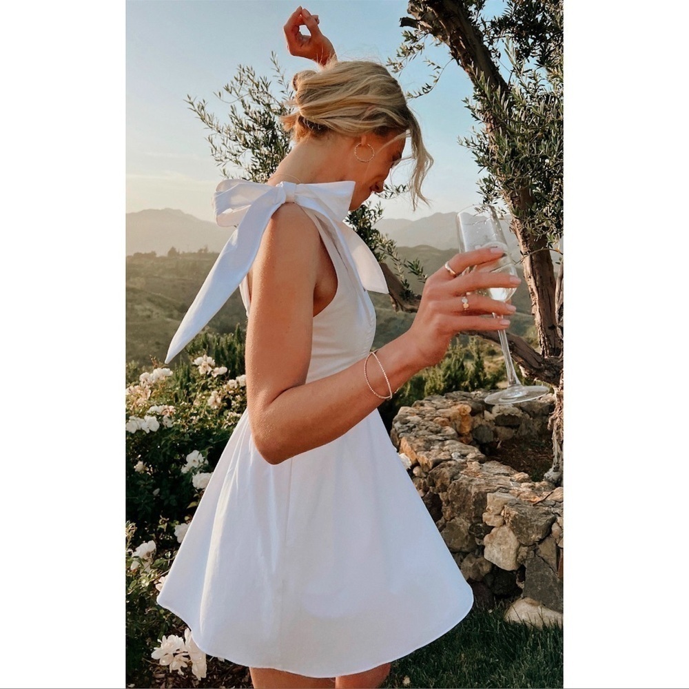 SHOW ME YOUR MUMU Claire Mini Dress In White Poplin - Picture 1 of 8